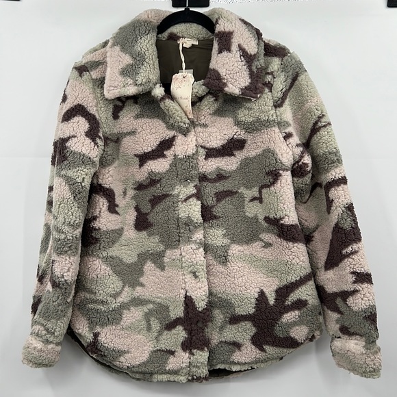 🆕Hem & Thread Camo Sherpa Fleece Green Brown Rose Beige Quilted Lining Last One - Picture 6 of 15